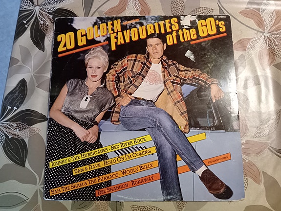 LP-levy 20 golden Favourites of the 60`s