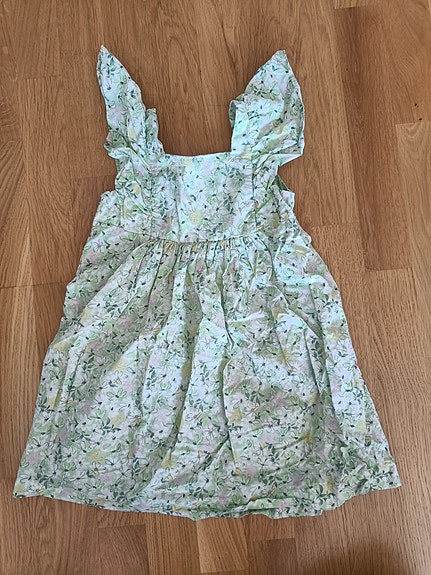 Kukka mekko 104