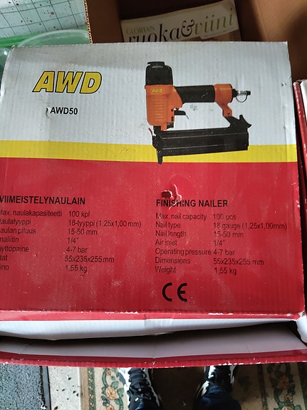 AWD paineilmanaulaimet 2kpl