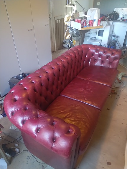 Chesterfield 3 istuttava sohva