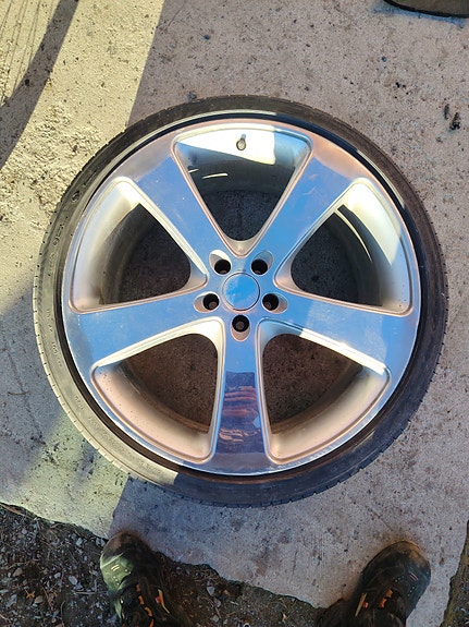 rengassarja 265/35r22