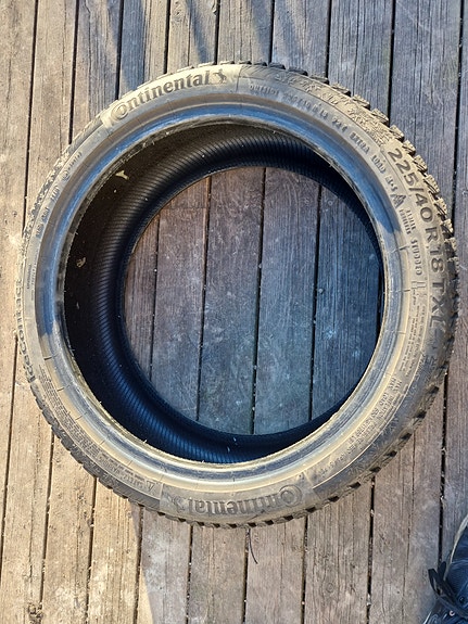 continental 225/40 r18 IceContact 2