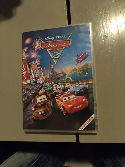Disney Pixar, Autot 2, dvd-elokuva