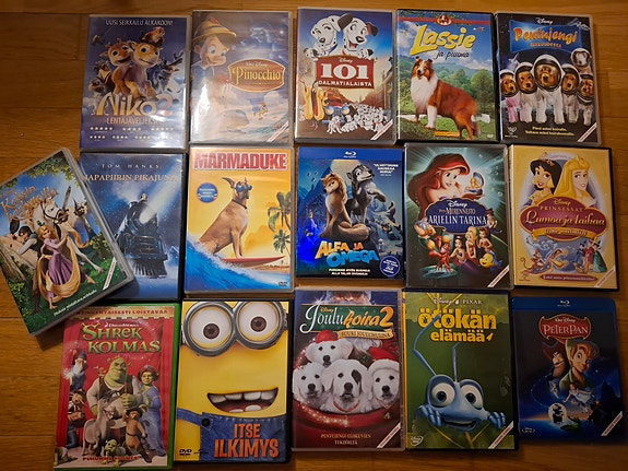 16 klp dvd lasten elokuvia ja 3 klp cd-levyjä
