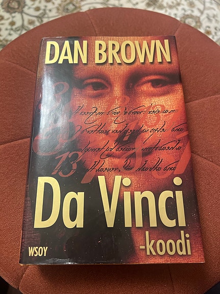 Dan Brown Da Vinci -koodi kovakantinen kirja
