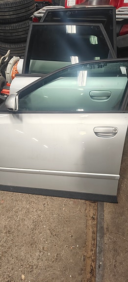 Audi a4 b6 avant ovi / ovet