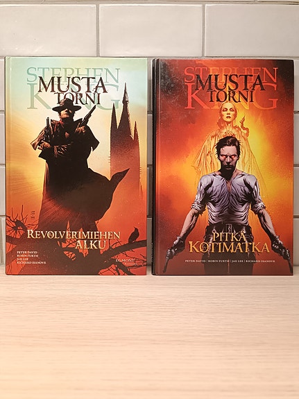 Stephen King - Musta Torni: Revolverimiehen alku & Pitkä kotimatka