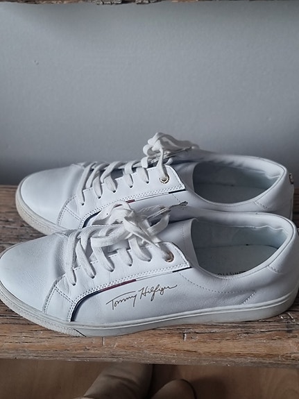 Tommy hilfiger tennarit
