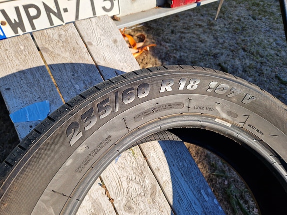 1x Tigar 235/60 R18 107v SVU