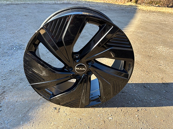 1 kpl MAK Electra 20" Black