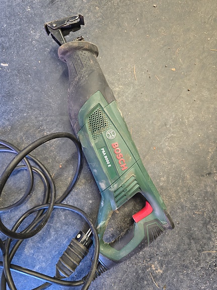 Bosch 9000e puukkosaha