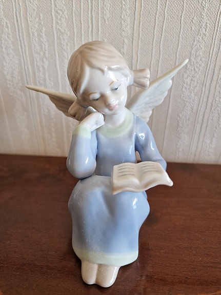 Vintage enkeli-figuuri