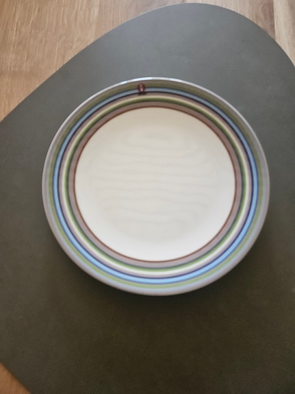 Iittala Origo lautanen raidallinen 6 kappaletta