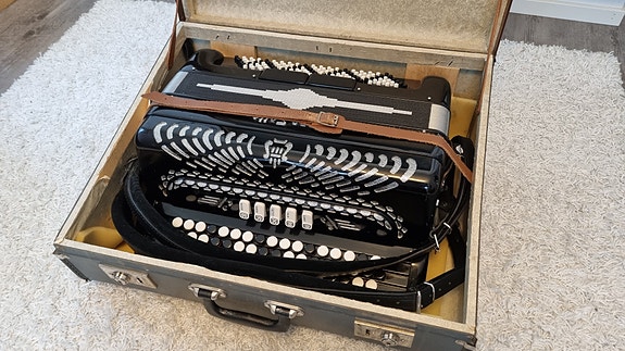 Product image 3 of 8