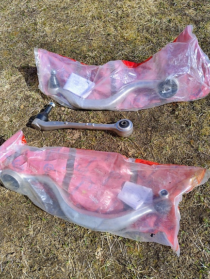 Uudet BMW alatukivarsi sarja e39 540