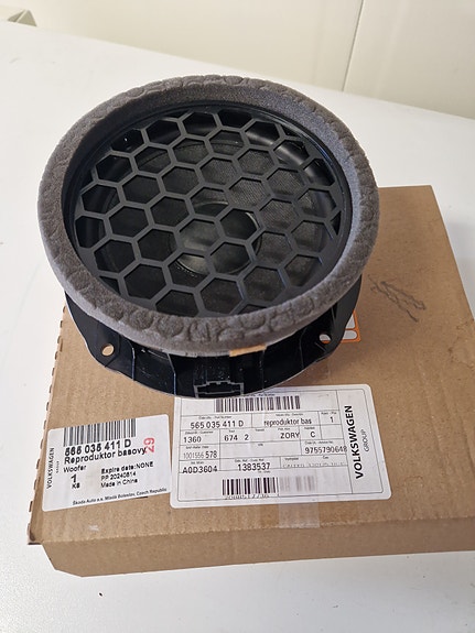 Skoda Kodiaq etuoven bassokaiutin