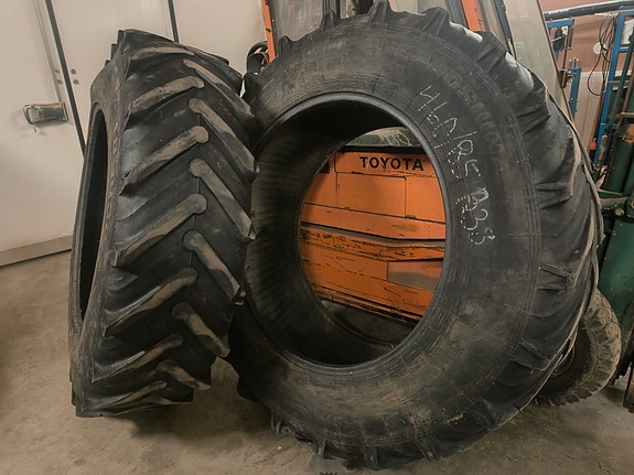 460/85R38 traktorin renkaat 18.4-38 pari