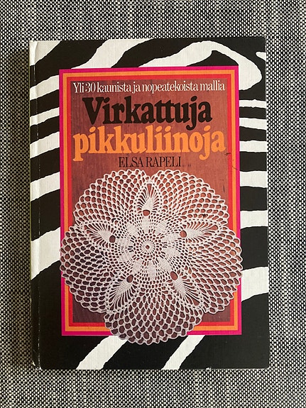 Virkattuja pikkuliinoja