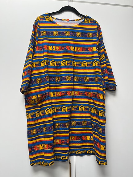 Söpö vintage-tunika, koko XXL