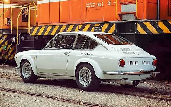 Fiat 850 coupe keulakoriste ym. osaa, tekniikkaa