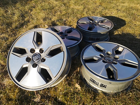 Volvo v50 libra vanteet 15"