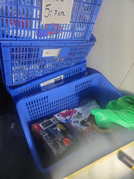 Product image 8 of 9