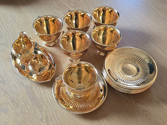Royal Winton Golden Age -astiasto