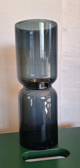 Iittala Lantern harmaa kynttilänjalka