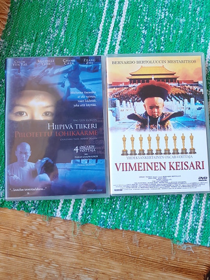 Hiipivä tiikeri piilotettu lohikäärme ja Viimeinen keisari DVD-elokuvat