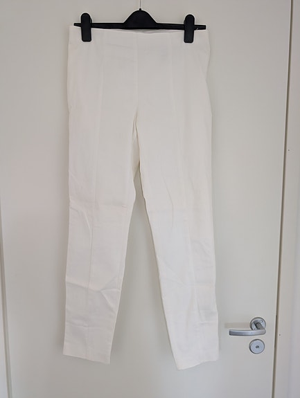 Valkoiset H&M-housut koko 42 – siistit suorat housut