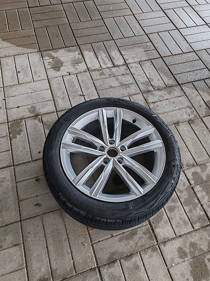 Kesärengas VW alkuperäisellä vanteella