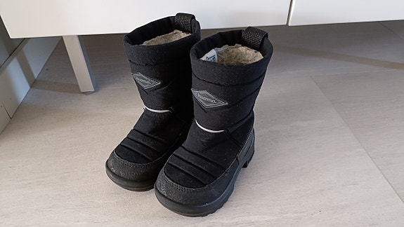 Kuoma talvikengät koko 24