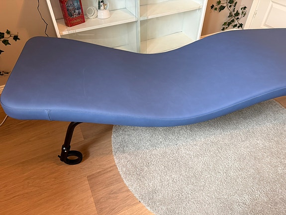 Neurosonic divaani (alv. vähennyskelpoinen)