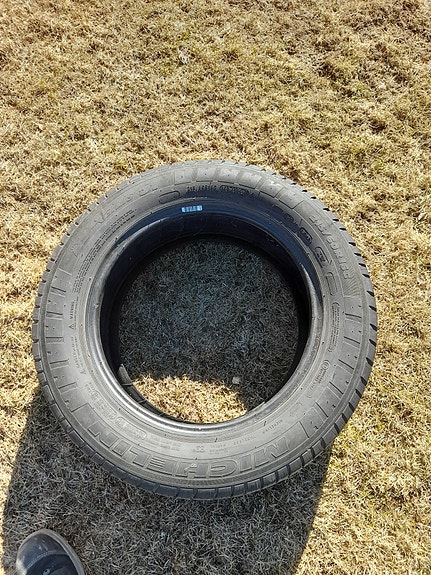 Kesärengas pakettiautoon