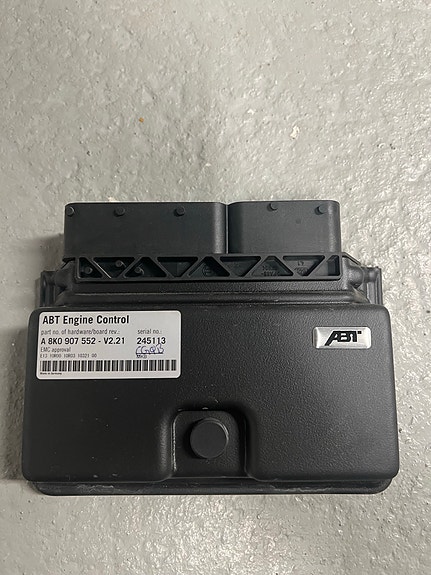 Audi ABT Engine Control ohjainyksikkö ja johtosarja