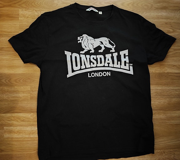 Lonsdale t-paita musta