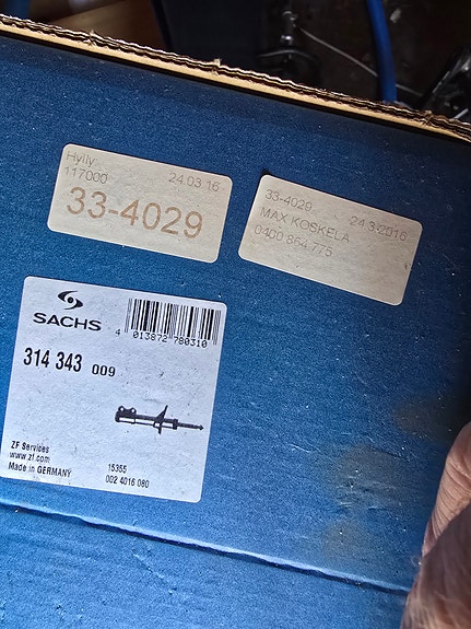 Saab BMW etu iskunvaimentimet.