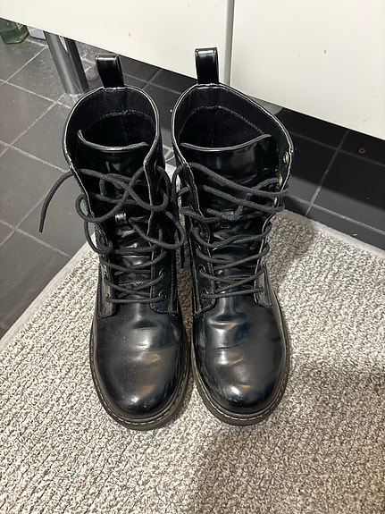 H&M saappaat 37 musta