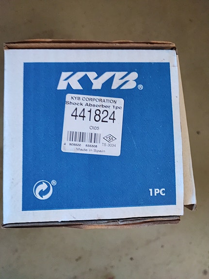 Ladan (110?) iskari KYB 441824