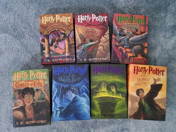 Harry Potter kirjasarja 1-7 englanniksi
