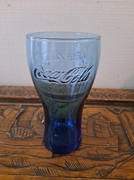 Coca-Cola juomalasi sininen lasi