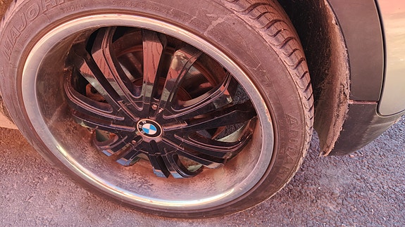Myytävänä 265/40 22r 5*120 BMW X5 74.1
