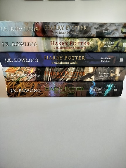 Kuvitetut Harry Potter kirjat 1-5