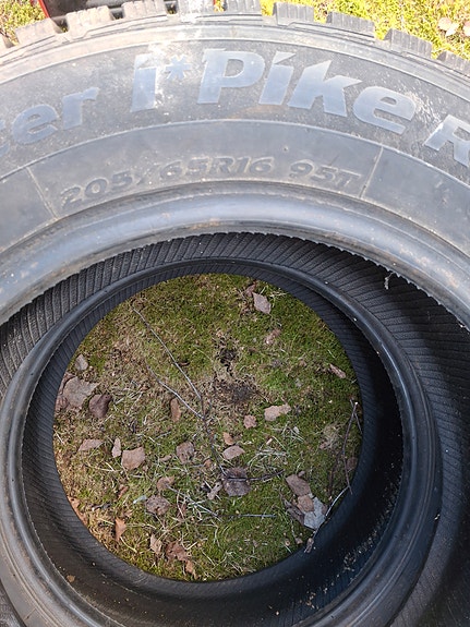 Nastarenkaat 205/65 R16