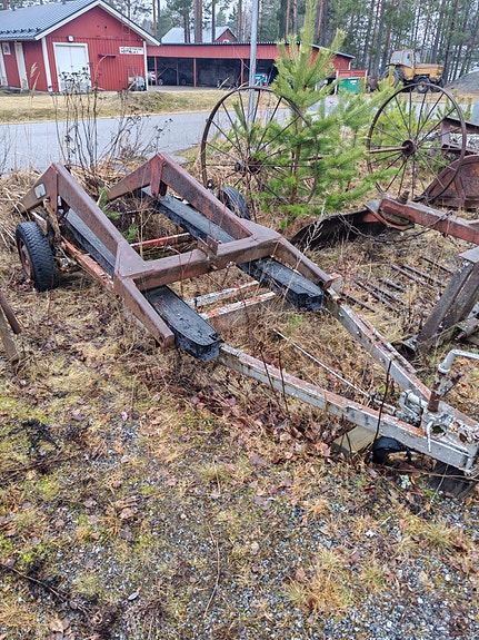 Etukuormaaja James