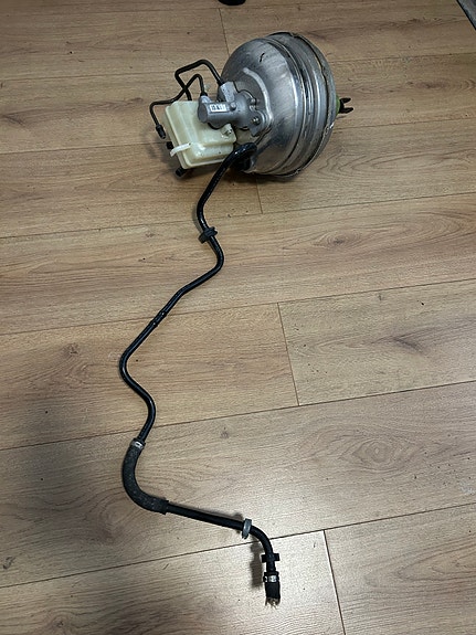 BMW E60/61 jarrutehostin