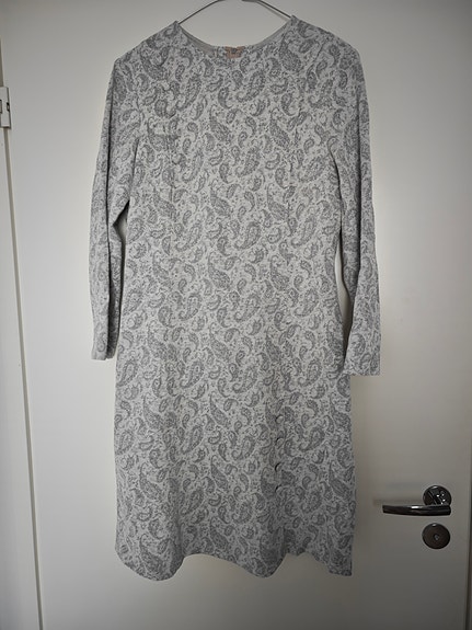 60-luvun mekko M