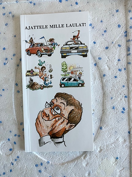 Harvinainn Volvo auto laulukirja