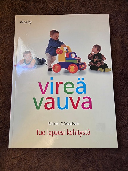 Vireä vauva -kirja