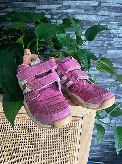 Adidas lasten tennarit